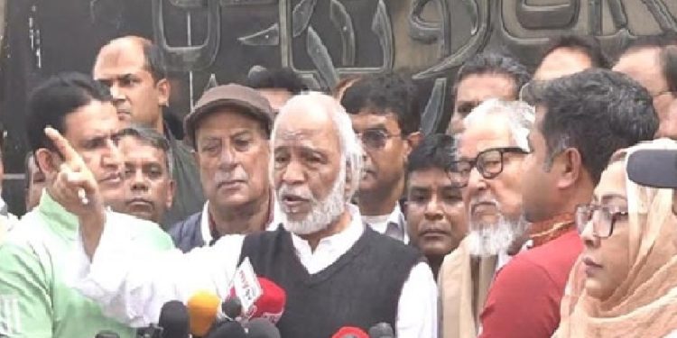 বাংলাদেশে আজ গণতন্ত্র মৃত: মঈন খান