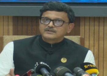 নাবিকদের আমরা সুস্থ ও স্বাভাবিকভাবে দেশে ফিরিয়ে আনবোই: নৌপরিবহন প্রতিমন্ত্রী