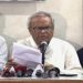 প্রতীকীভাবে ভারতীয় পণ্য বয়কট উদ্বোধন করেন রিজভী