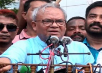 আওয়ামী নেতাদের অর্থবিত্ত সিঙ্গাপুরকে ছাড়িয়ে গেছে বলে মন্তব্য করেছেন: রিজভী