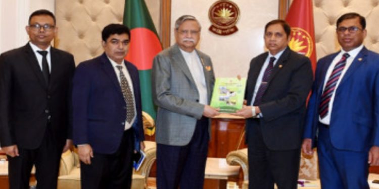 জ্বালানির নতুন নতুন উৎস উদ্ভাবন ও গবেষণা কার্যক্রমকে জোরদার করতে নির্দেশ দিয়েছেন রাষ্ট্রপতি