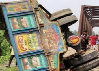 ট্রেন-ট্রাক সংঘর্ষের ঘটনায় নিহত বেড়ে- ৬