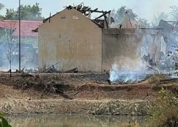 সেনাঘাঁটিতে বিস্ফোরণে ২০ সেনার মৃত্যু 