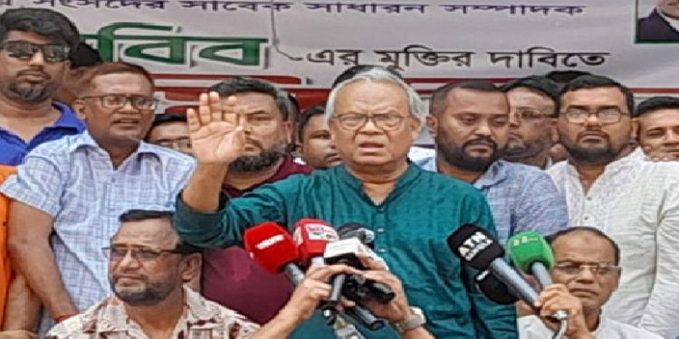 প্রধানমন্ত্রী শেখ হাসিনার আতঙ্ক এখনও কাটেনি: রিজভী