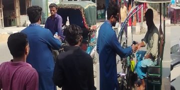 পটুয়াখালীতে তীব্রতাপদাহে কেন্দ্রীয় ছাত্রলীগ নেতা খাবার স্যালাইন ও পানি বিতরণ