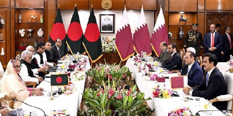 প্রধানমন্ত্রীর কার্যালয়ে দ্বিপাক্ষিক বৈঠকে কাতারের আমির