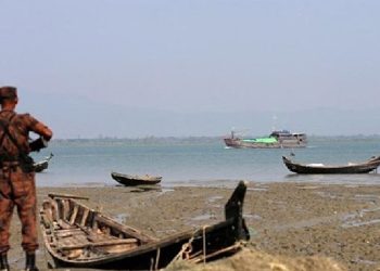 নাফ নদীতে বাংলাদেশি জেলেদের লক্ষ্য করে বিজিপির এলোপাতাড়ি গুলি,আহত দুই জেলে