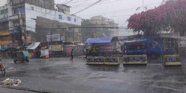 বহু প্রতীক্ষিত সুখের বৃষ্টি পড়লো চট্টগ্রামে