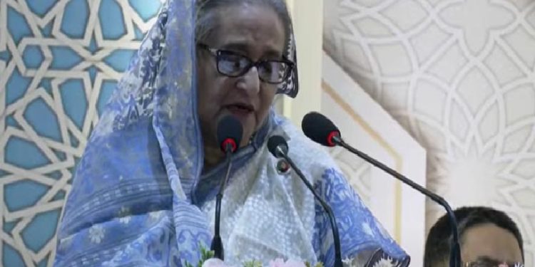 হজ কার্যক্রমের উদ্বোধন করলেন প্রধানমন্ত্রী শেখ হাসিনা