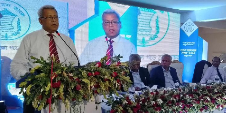 বাংলাদেশ ব্যাংক সাংবাদিকদের তথ্য দেওয়ার জন্য প্রস্তুত: ডেপুটি গভর্নর