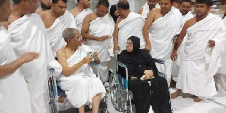 বুধবার ওমরাহ পালন শেষে সস্ত্রীসহ দেশে ফিরছেন মির্জা ফখরুল