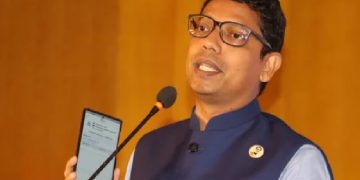 গ্রাহক সেবা সঠিকভাবে দিতে না পারলে সাজা পাবে মোবাইল অপারেটররা: পলক