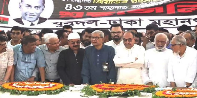 দেশের গণতন্ত্র নির্বাসিত করে সরকার জোর করে ক্ষমতায় টিকে আছে: ফখরুল