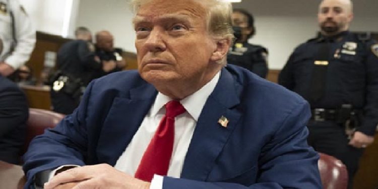 কারাদণ্ড হতে পারে সাবেক মার্কিন প্রেসিডেন্ট ডোনাল্ড ট্রাম্পের