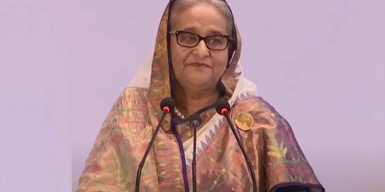 স্নাতক ও সমমান পর্যায়ের উপবৃত্তি বিতরণ কার্যক্রম উদ্বোধন করলেন প্রধানমন্ত্রী শেখ হাসিনা