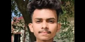 ‘‘তুমি টের পাবে-আমার মতো ভালোবাসা কেউ দিতে পারে নাই তোমাকে” কলেজ ছাত্রের আত্মহত্যা