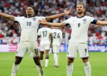 স্লোভাকিয়াকে ২-১ গোলে হারিয়ে কোয়ার্টার ফাইনালে ইংল্যান্ড