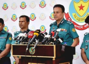 আইনবিরোধী কাজ হলে পুলিশ বসে থাকবে না: ডিএমপি