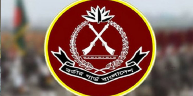 সীমান্ত দিয়ে পালানোর চেষ্টা করলে ধরিয়ে দিতে অনুরোধ করেছে বিজিবি