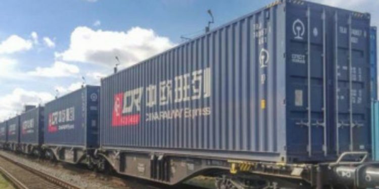 আজ থেকে শুরু হয়েছে পণ্যবাহী ট্রেন চলাচল