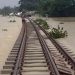 বন্যায় অনির্দিষ্টকালের জন্য ৩১ ট্রেনের যাত্রা বাতিল