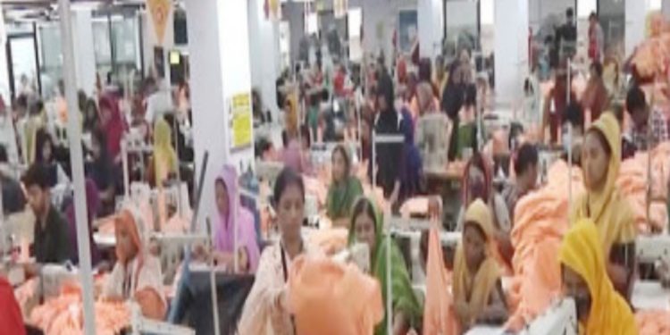 আজ খুলছে আশুলিয়ার সব পোশাক কারখানা