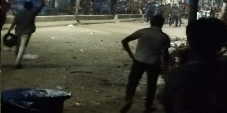 বিএনপির দুই গ্রুপের সংঘর্ষে আহত শতাধিক