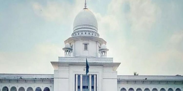 ১২ বিচারপতিকে চায়ের দাওয়াত দিয়ে ছুটিতে পাঠালেন প্রধান বিচারপতি