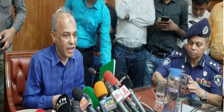 শৃঙ্খলা ভঙ্গের জন্য পুলিশের ২৫২ জন এসআইকে অব্যাহতি দেয়া হয়েছে: জাহাঙ্গীর আলম চৌধুরী