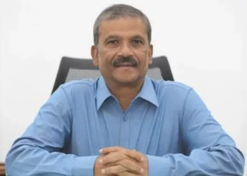 কোনো কলেজকে বিশ্ববিদ্যালয় করা সম্ভব না: আসিফ নজরুল