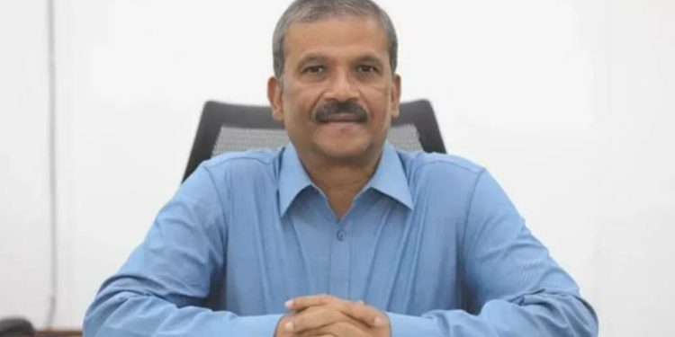 কোনো কলেজকে বিশ্ববিদ্যালয় করা সম্ভব না: আসিফ নজরুল