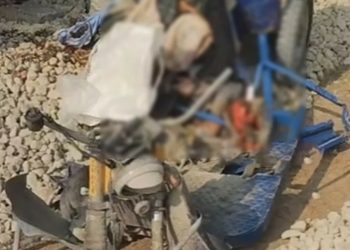 ট্রেনের ধাক্কায় কুমিল্লায় অটোরিকশার ৫ যাত্রী নিহত