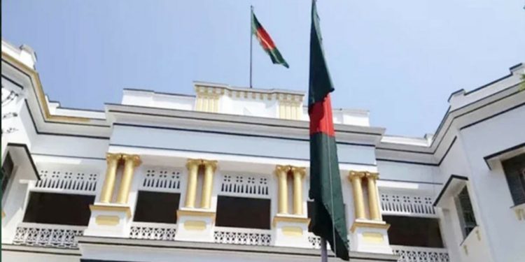 উত্তেজনার মধ্যে ভারতীয়দের জন্য ভিসা সীমিত করল বাংলাদেশ