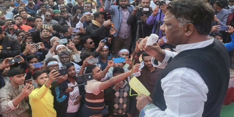 আওয়ামী লীগের রক্ত মাংস অস্থিতে ফ্যাসিজম মিশে আছে: দুলু