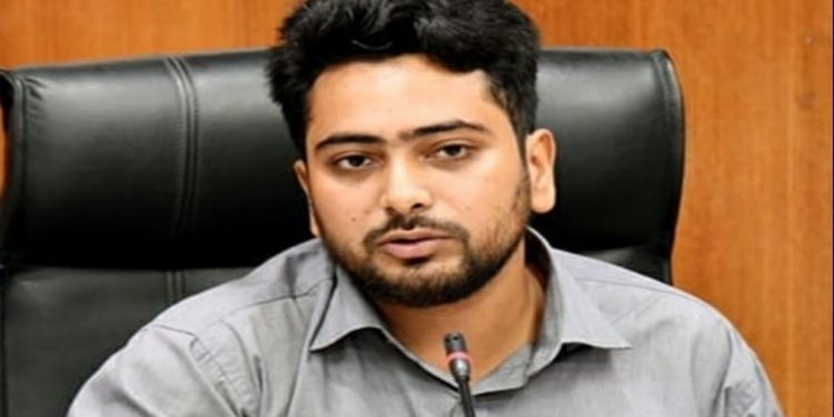 রাজনৈতিক দলগুলো সংস্কারের পরিবর্তে নির্বাচনকে বেশি প্রাধান্য দিচ্ছে: নাহিদ ইসলাম