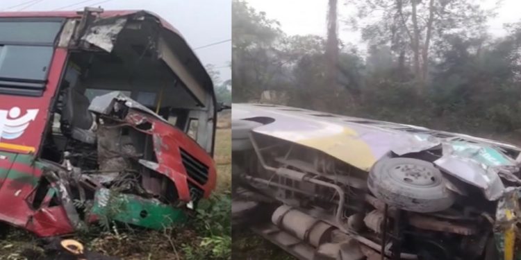 গোলাপগঞ্জে দুই বাসের মুখোমুখি সংঘর্ষে আহত-২০