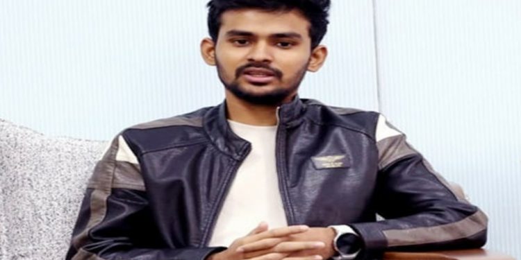 সরকার আওয়ামী লীগকে নিষিদ্ধ করার ব্যাপারে শিগগিরই পদক্ষেপ নেবে: আসিফ মাহমুদ