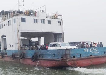 ফেরি চলাচল শুরু হলো দৌলতদিয়া-পাটুরিয়ায়