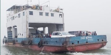 ফেরি চলাচল শুরু হলো দৌলতদিয়া-পাটুরিয়ায়