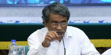 সংবিধান সংস্কারের বিষয়টি সরকার ও রাজনৈতিক দলের: অধ্যাপক আলী রিয়াজ