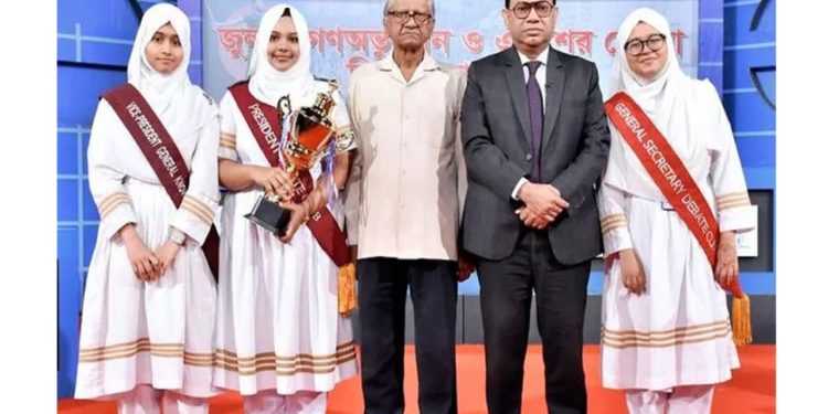 রাষ্ট্র পরিচালনার যোগ্যতা হারিয়ে অত্যাচারী শাসকে পরিণত হয়েছিলেন সাবেক প্রধানমন্ত্রী শেখ হাসিনা