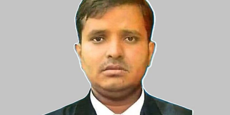 মোবাইলে ভুয়া গেজেটের কপি রাখার অভিযোগে রাষ্ট্রদ্রোহ মামলায় শিক্ষক গ্রেপ্তার