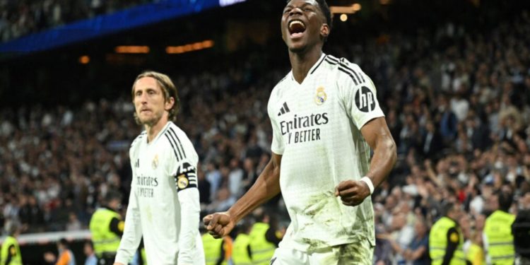 দমবন্ধ করা লড়াইয়ের পর ফাইনালে পৌঁছালো রিয়াল মাদ্রিদ