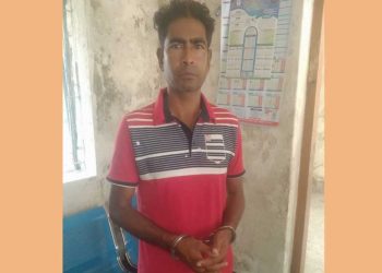 ডজনখানেক মামলার ভুক্তভোগী ‘গ্রাম পুলিশ’ কামাল সরদার