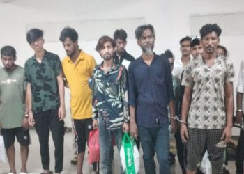 মোহাম্মদপুরে পুলিশের বিশেষ অভিযান, আটক ১৫ জন