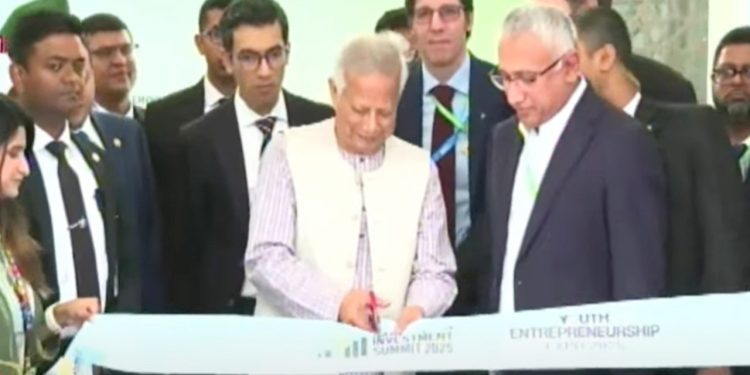 ‘ইনভেস্টমেন্ট সামিট’-এর উদ্বোধন করেছেন প্রধান উপদেষ্টা