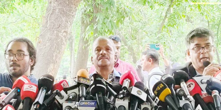প্রধান উপদেষ্টার প্রতিশ্রুতি অনুযায়ী ডিসেম্বর থেকে জুনের মধ্যে নির্বাচন অনুষ্ঠিত হবে: আসিফ নজরুল