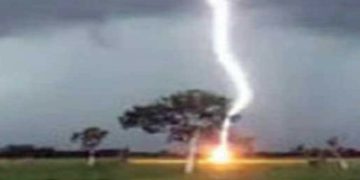 পাঁচ জেলায় বজ্রপাতে নিহত- ১০