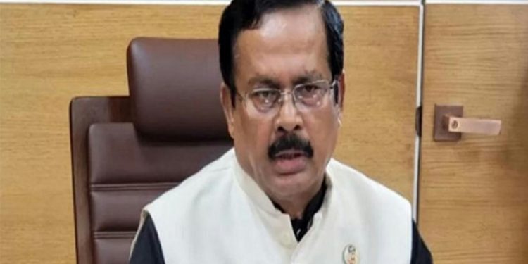 স্ত্রী-কন্যাসহ সাবেক মন্ত্রী জাহাঙ্গীর কবির নানকের দেশত্যাগে নিষেধাজ্ঞা জারি