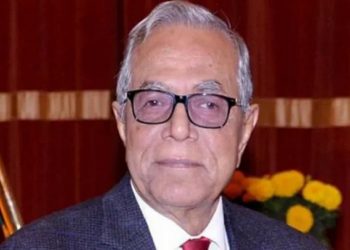 দেশে ফিরলেন সাবেক রাষ্ট্রপতি আবদুল হামিদ